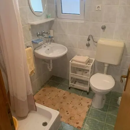 Anna Apartment